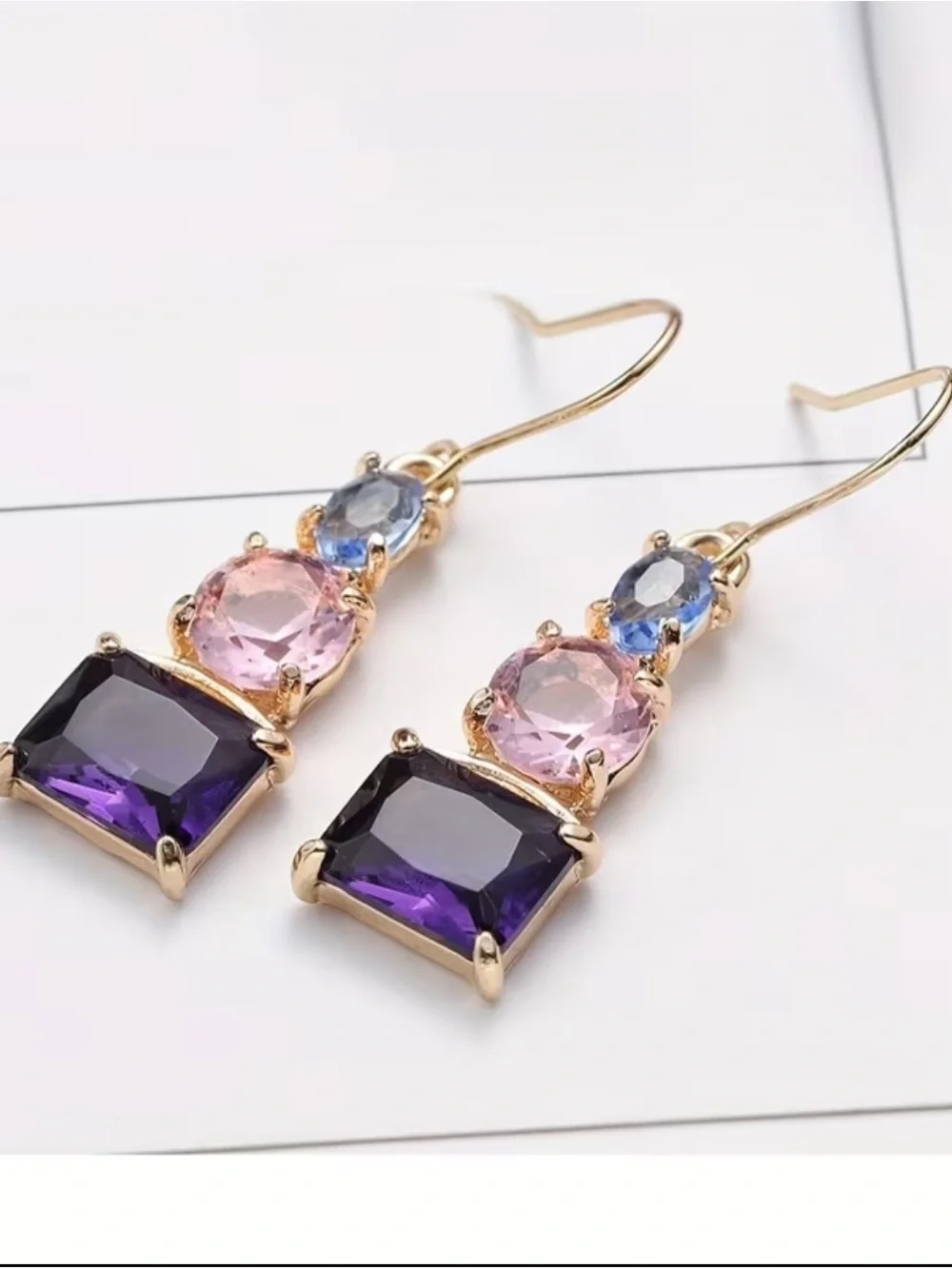 REVOLVE elegant gold